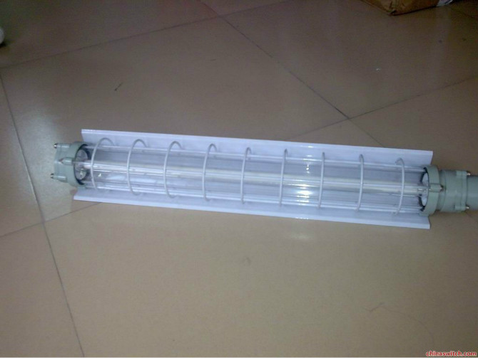 投光灯厂家-上海新黎明防爆电器公司提供有性价比的隔爆型防爆荧光灯
