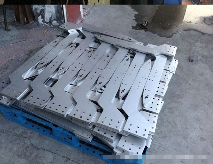 海滄不銹鋼激光切割板制造廠,激光切沖孔板工藝流程